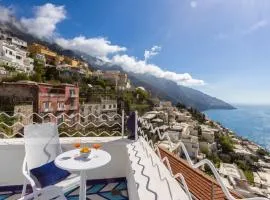 Aurora Luxury Suites Seaview