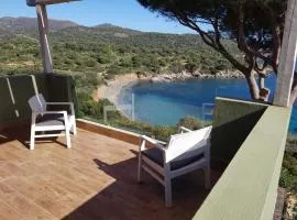 Accu is Prezzus D fronte mare