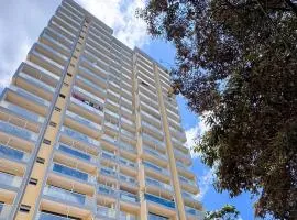 B and Q tower