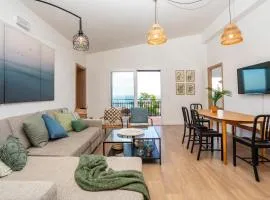 Antonia House