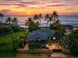 #Marbella Lane - Beachfront Sunset Haven