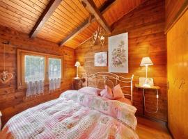 Orserose Chalet 4 Al Vant、フォルノ・ディ・ゾルドのホテル