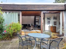 Sonniger Architektenbungalow 128 qm, Hotel in Braunschweig
