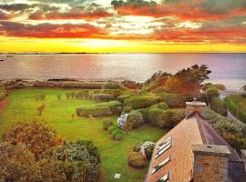 Villa Kermohic - en front de mer, Hotel in Pleubian