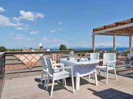 Beach Family Villa in Artemida