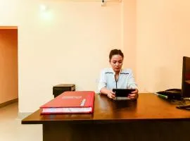 Hotel O Manmohan Enclave