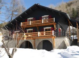 Chalet La Coste - Alpes française, hotelli kohteessa Colmars