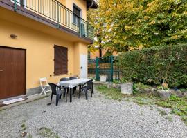 La Casa Di Beppe - Val d'Intelvi, Hotel in Lanzo dʼIntelvi