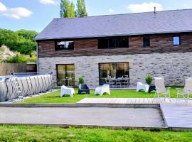 Chambres - La Clairière aux Chênes، فندق في Treillières