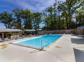 Gite 1 de l'Orée du Bois, hotel a Thenon