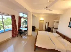 Hilltop Nature Lodge