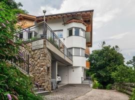 Haus Pferscher, hotel a Barbiano