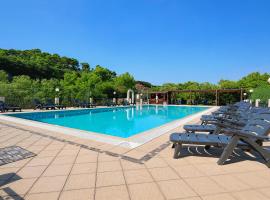 Villaggio Sabbia d'oro, Hotel in Lupetto