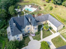 Château des Salettes, hotel a Anoye