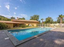 Maison d'hôtes Collobrières, hotel a Collobrières