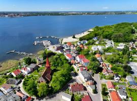 Fewo-meerblick-Rügen โรงแรมในอัลเทอแฟห์ร