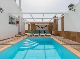 La Villa, hotel en Tarajalejo