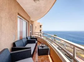 Beautiful 3 bedroom Wifi Sea View