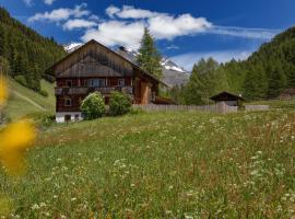 Chalet Kasern, hotel di Gais