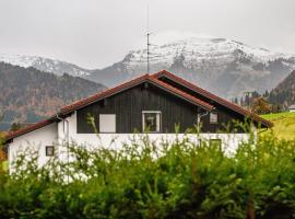 Q-stadl, hotel u gradu Steibis