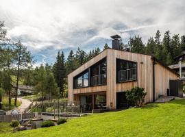 Chalet Bergfreund, hotel a Valdaora