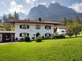 Ferienwohnung Waxensteinblick