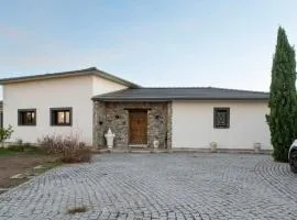Villa Helychrisa