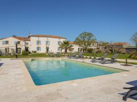 La Belle Parenthèse à la Rochelle, hotel i Vergné