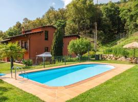 Ca la Montse, hotel u gradu Viladrau