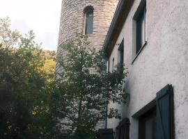 Le Saint Marquan, Hotel in Brantes