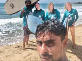 Coconut Bungalow surf camp, Hotel in Pottuvil