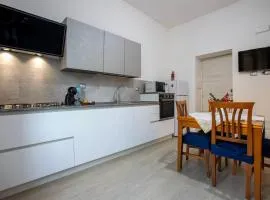 Illy House Apartment
