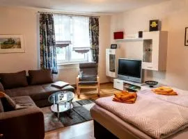 Moderne Ferienwohnung in der Stadt