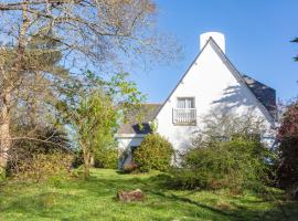 Grande maison familiale, Hotel in Douarnenez