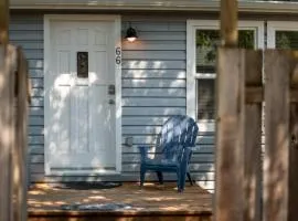 Blue Bungalow - Close to Downtown & Autzen home