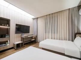 Hanting Hotel Shanghai Jinqiao Taierzhuang Metro Station