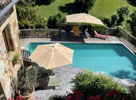 Le Pentadou – Gite Lou Costalou, hotel a Felzins