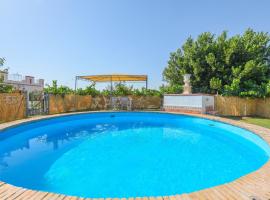 Casa Rural Los Miradores, hotel a Marchena