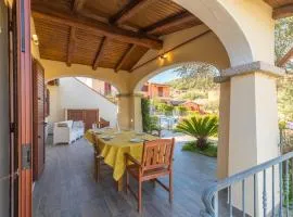 Villetta con Patio Esterno