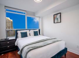 Modern 2 Bedroom 2 Bathroom Condo Walk to Square One YYZ Airport And Free Parking 25th, Hotel in Mississauga