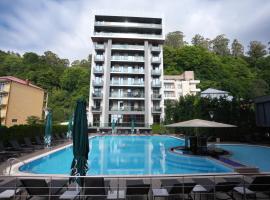 Neptun Palace Kvariati, Hotel in Kwariati