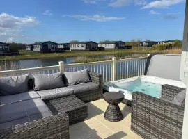 Golf Village 107 - Grange Leisure Park, hot tub, pet friendly, Wi-Fi, Meadow Lakes Caravan Hire
