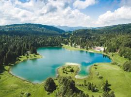 Entre Lacs et Sapins, hotell i Dortan