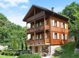 Gutenburghüsli mit Garten am Fluss