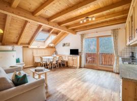 Stoffnerhof Apt Alpenrose, hotel a Tesido