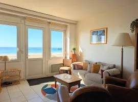 Maison face à la plage- Vue mer- 4 chambres- Jardin clos