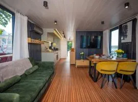 Schwimmendes Ferienhaus Emsel Woma