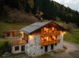 Lòni Lodge Vermiglio, hotel sa Vermiglio