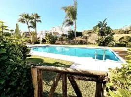 Townhouse Close To Town And Beach