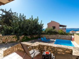 Arto's Villa With Private Pool- BY APOKORONAS VILLAS, hotell sihtkohas Pláka
